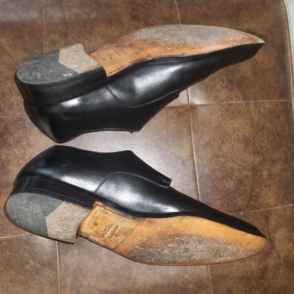 Shoes - Picture 5 of 5